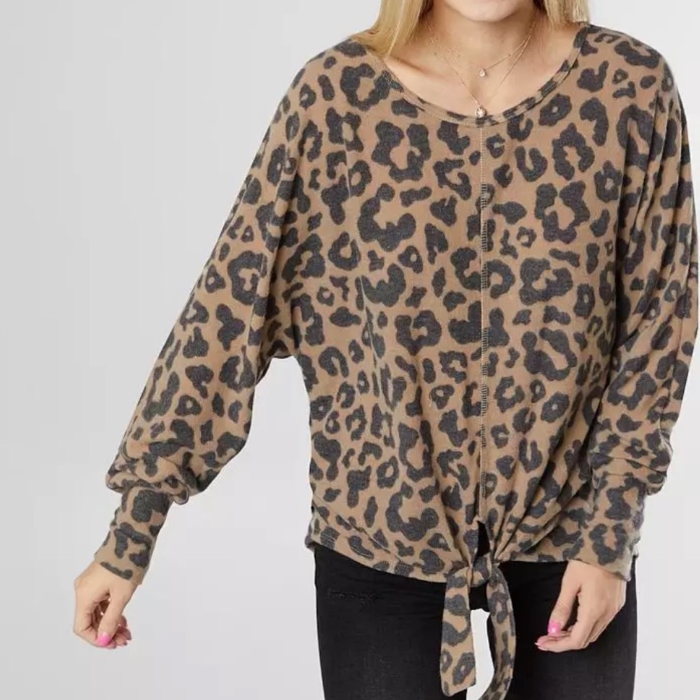 Daytrip Animal Print Tie‎ Front Top